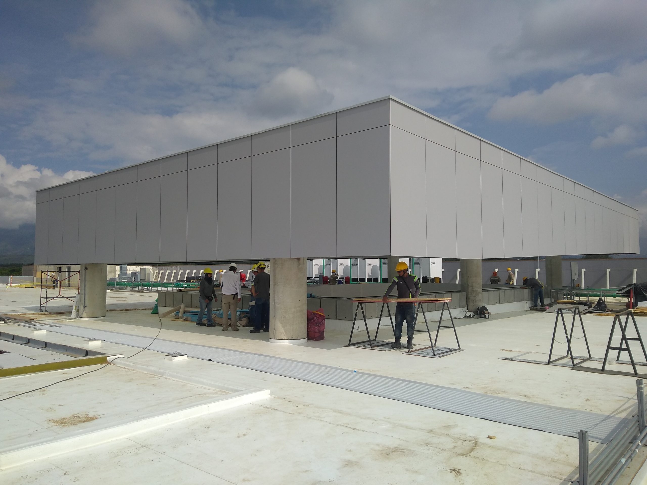 FACHADAS Y REVESTIMIENTOS