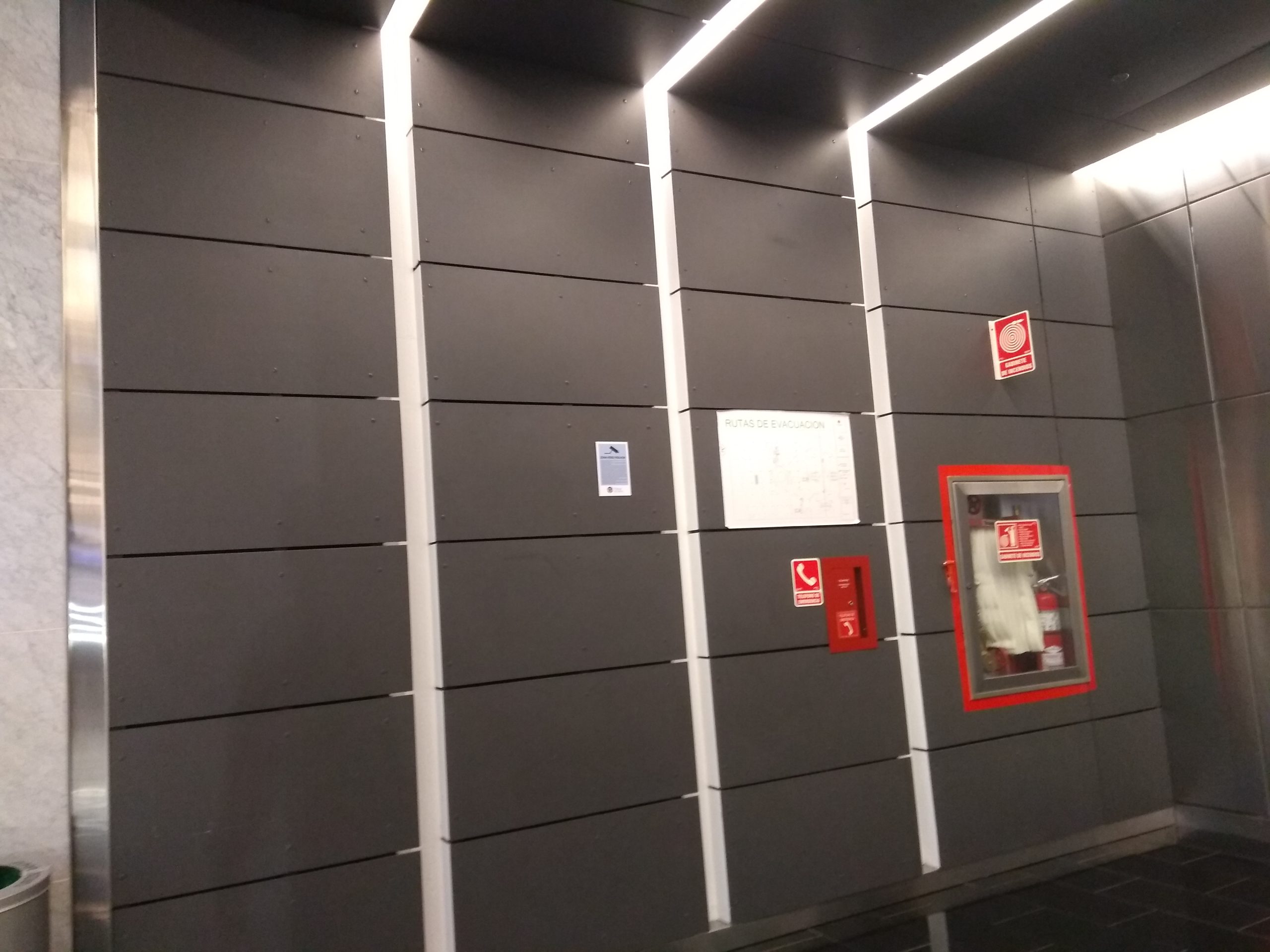 FACHADAS Y REVESTIMIENTOS